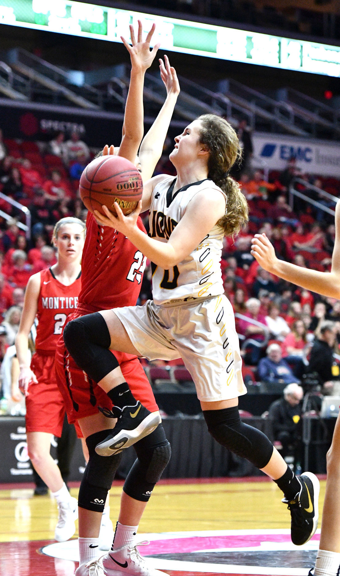 Clear Lake vs Monticello state basketball